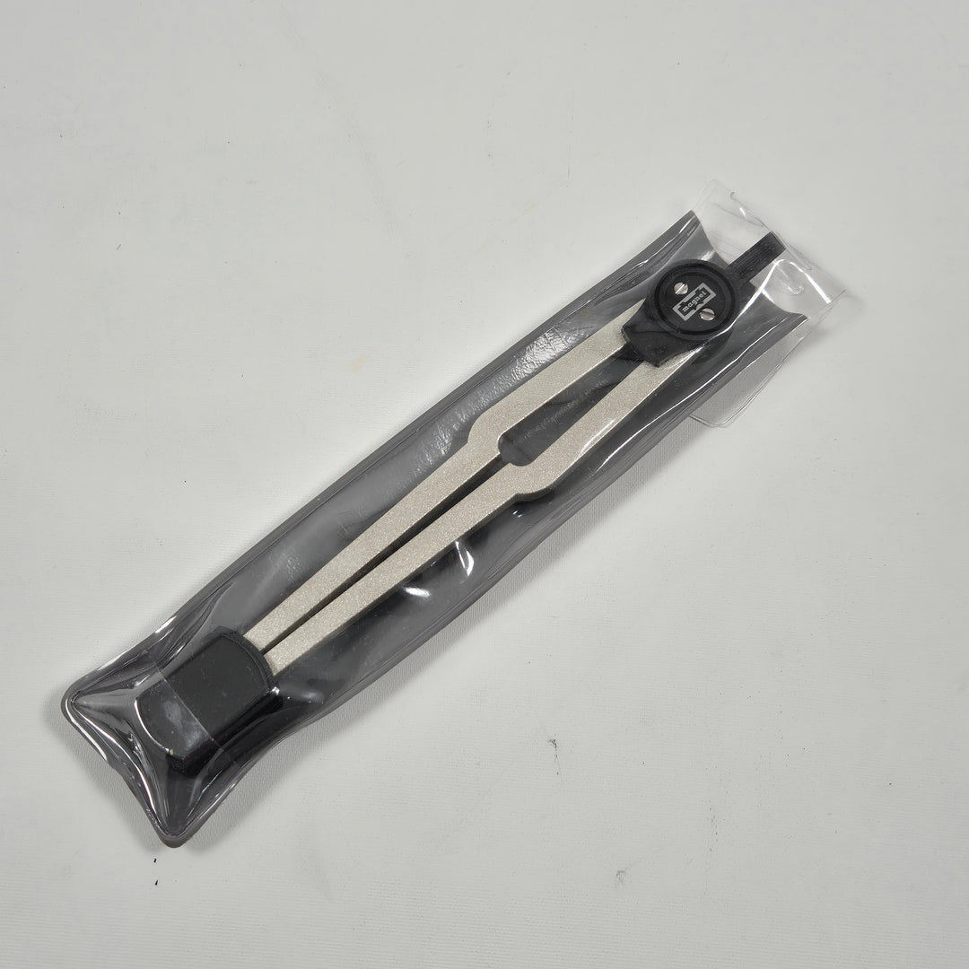 Staedtler cirkelpassare i silvermetall, precisionsdesign