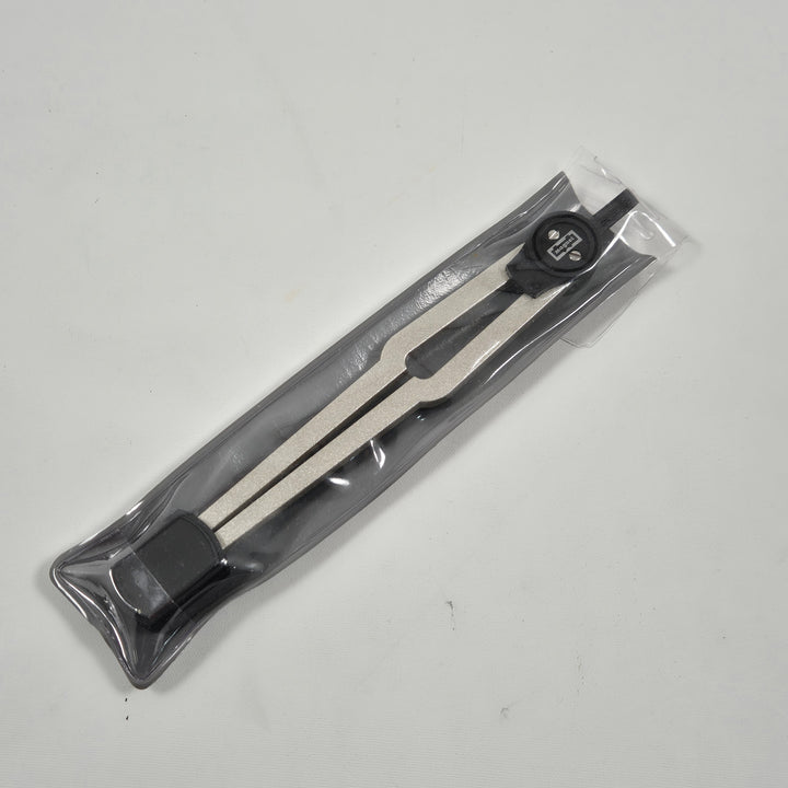 Staedtler cirkelpassare i silvermetall, precisionsdesign