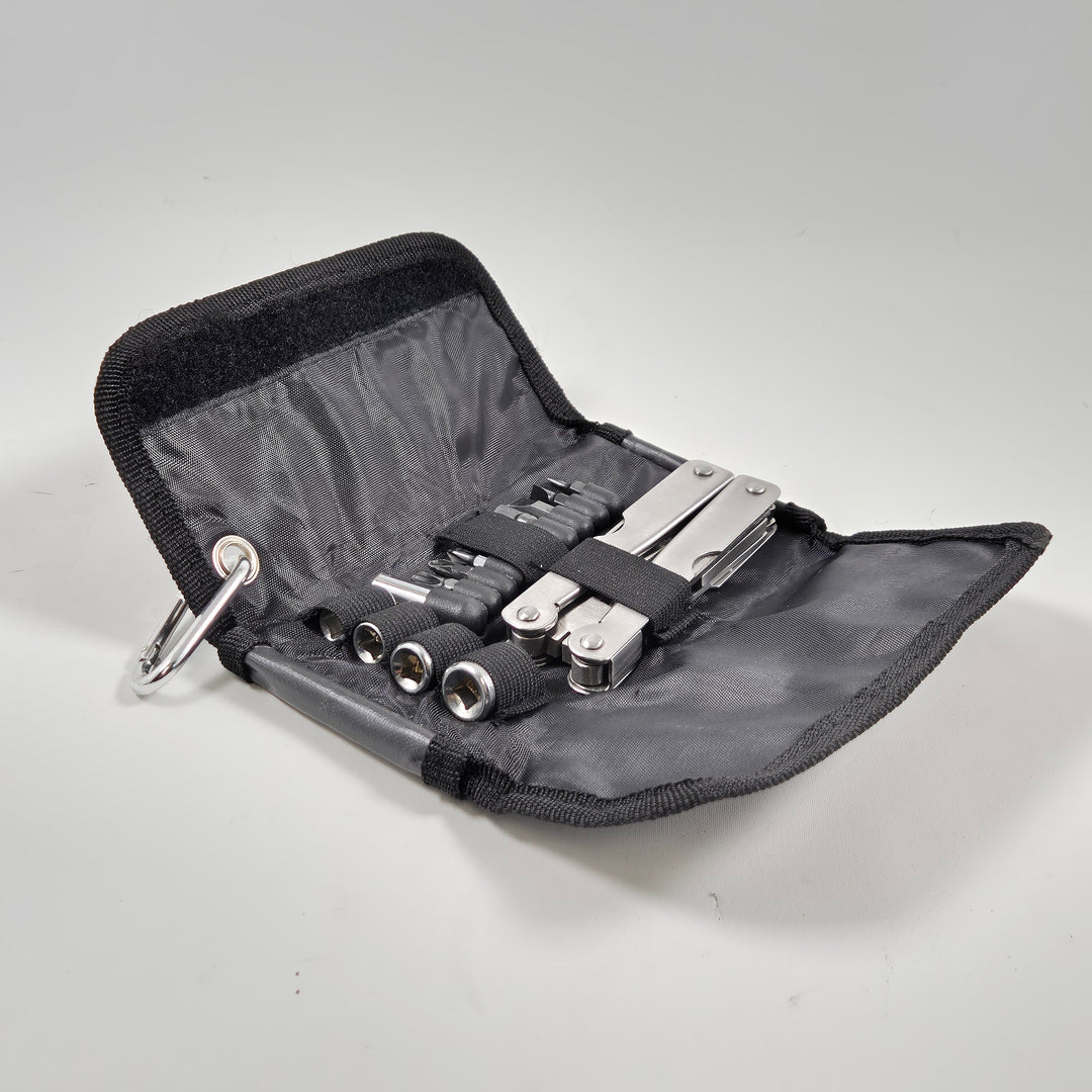 Kompakt och hållbar verktygssats i rostfritt stål