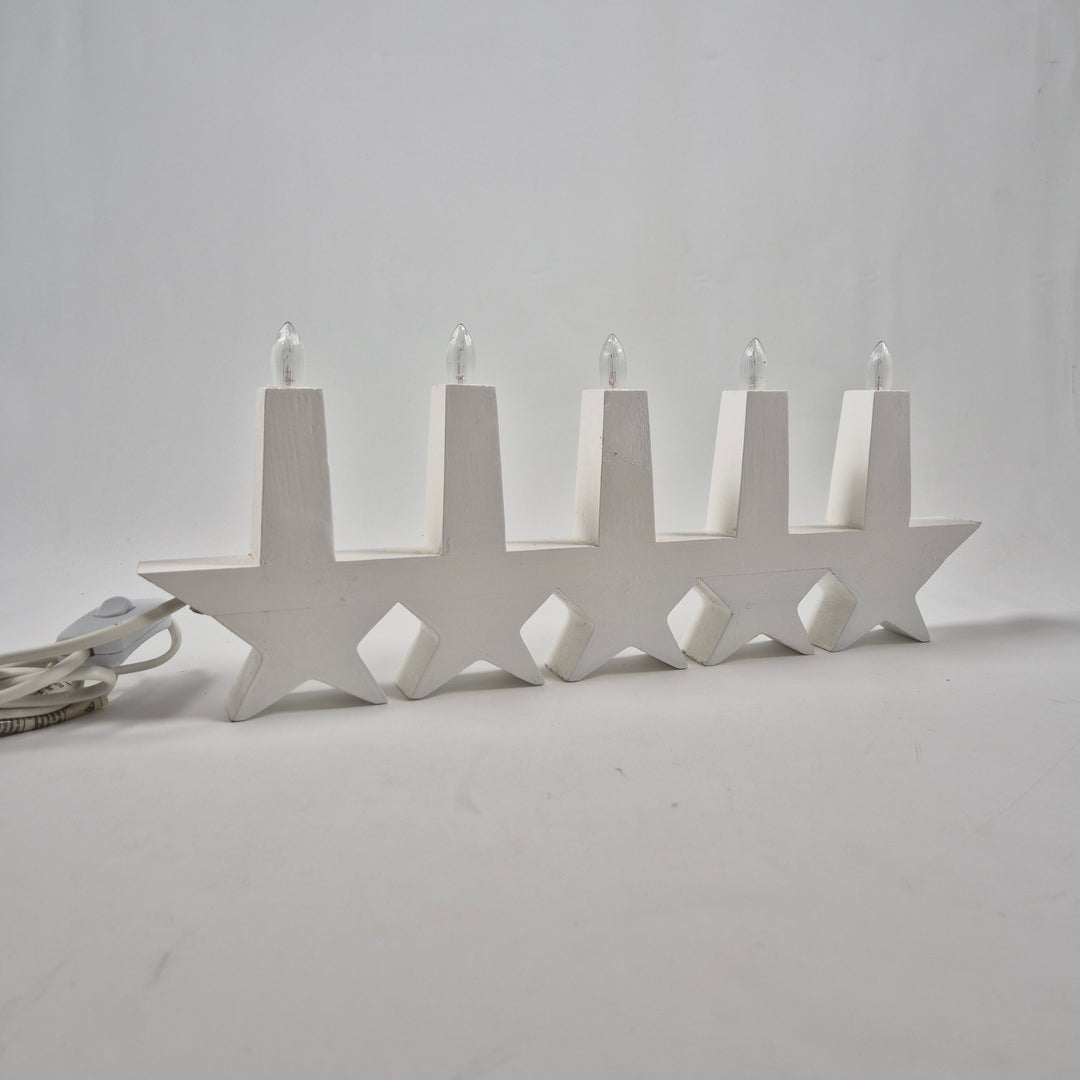 Retro adventsljusstake i vitmålat trä