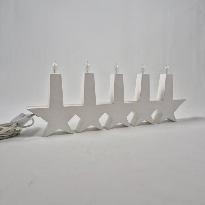 Retro adventsljusstake i vitmålat trä