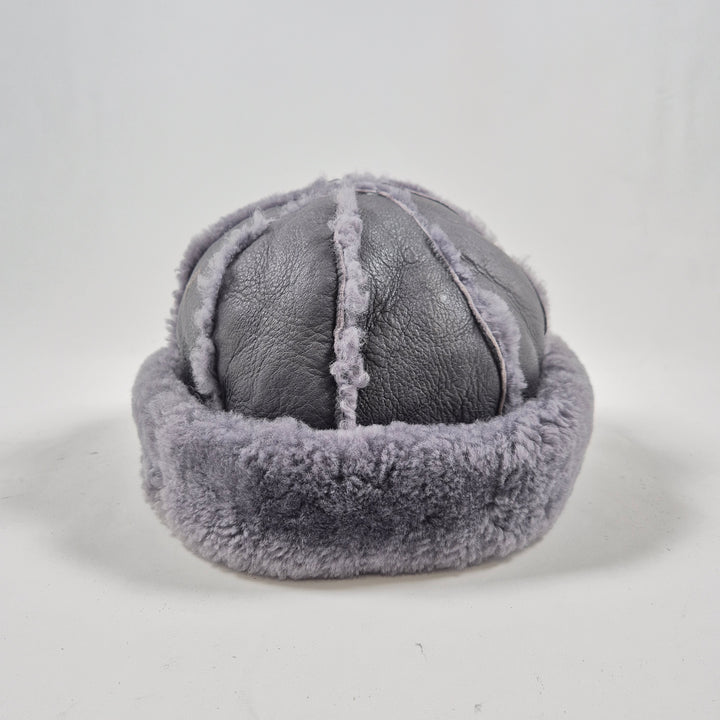 Varm vintermössa i konstläder och mjuk fleece – Herr