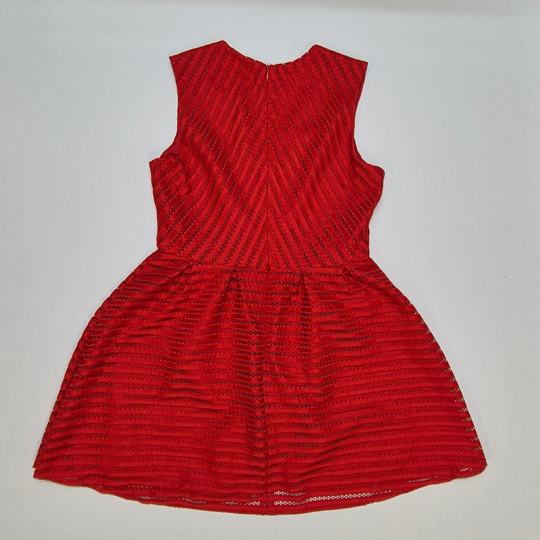 Retro klänning i djup röd färg