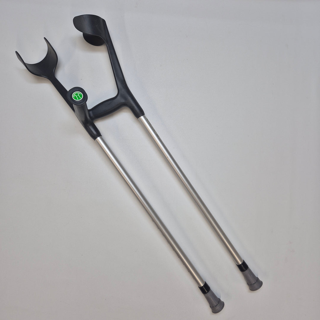 Justerbara aluminiumkryckor med ergonomiska handtag