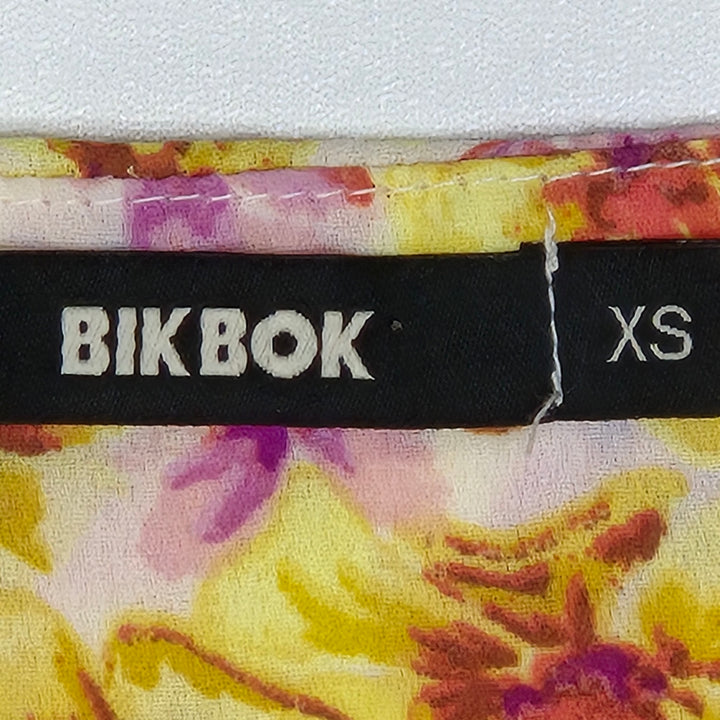Färgglad blommig Bik Bok blus XS