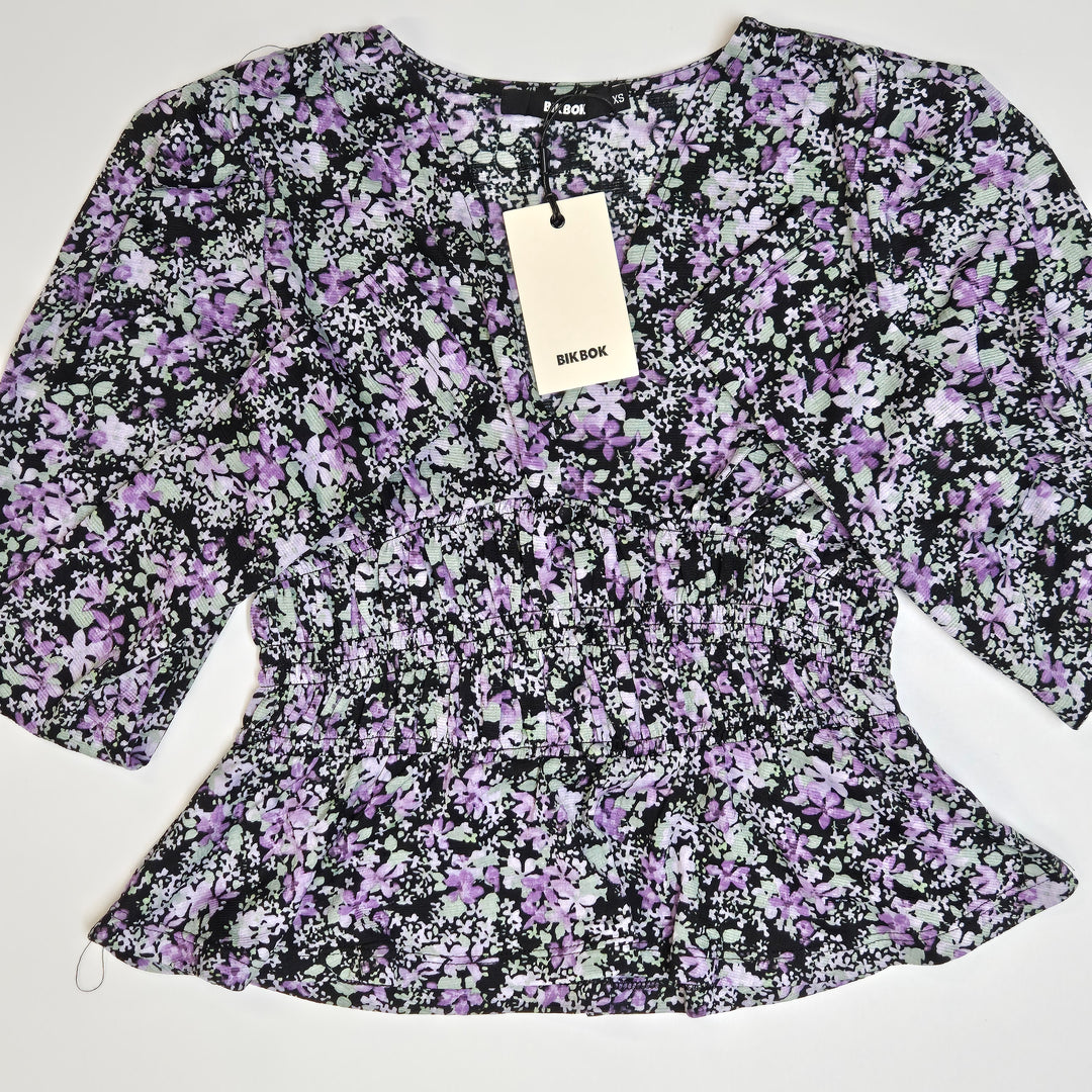 Bikbok blus med blommönster ny XS