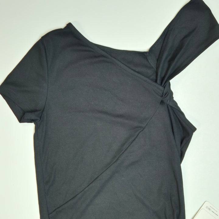 Svart T-shirt från Dazy storlek M