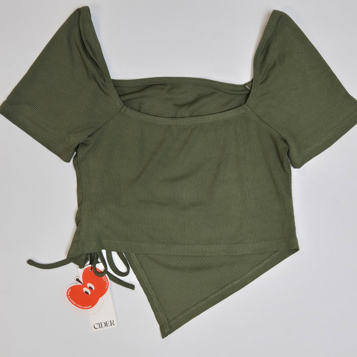 Ärmlös grön topp från Cider i nyskick