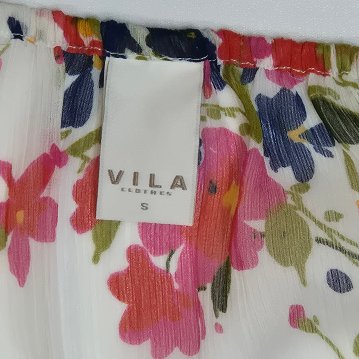 Färgglad blommig blus från VILA, storlek S