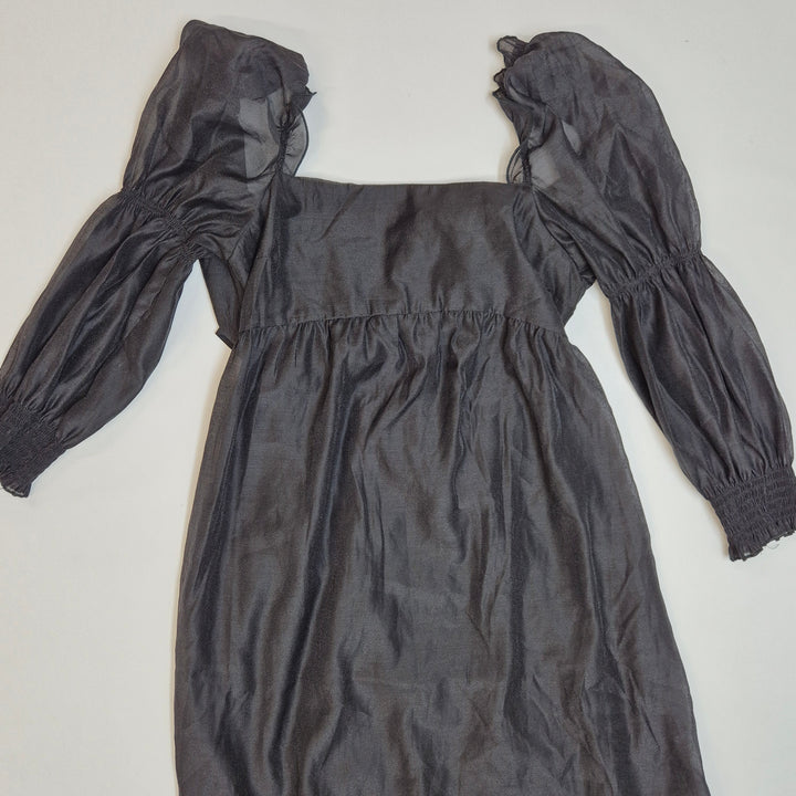 Elegant svart klänning med puffärmar från H&M/ Ny