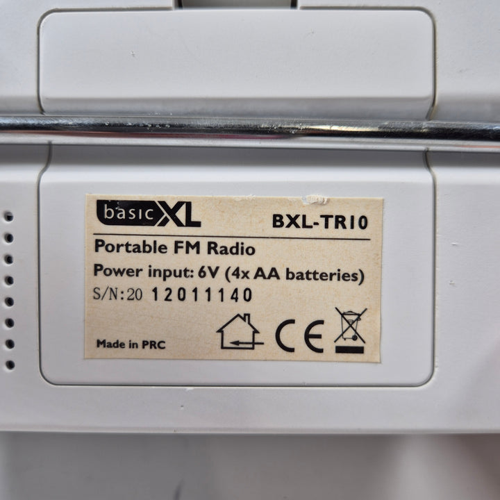 Retro Bärbar FM-radio BasicXL Begagnad