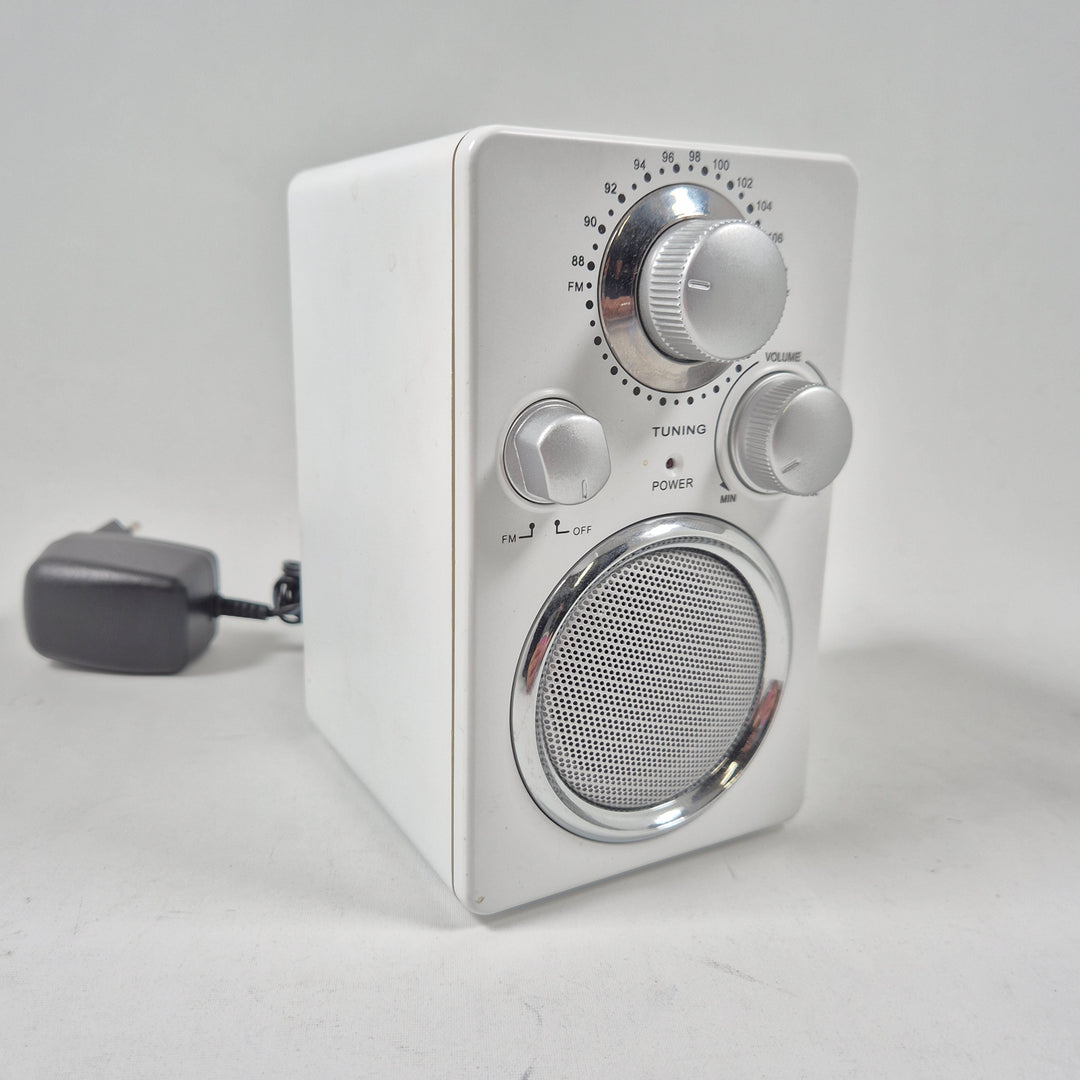 Retro Bärbar FM-radio BasicXL Begagnad