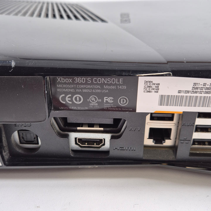 Microsoft Xbox 360 S svart spelkonsol begagnad