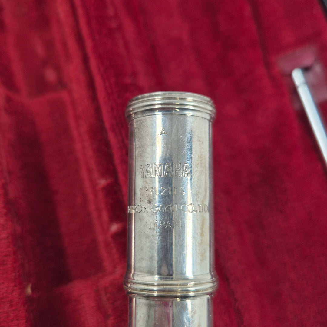 Yamaha YFL-211S tvärflöjt med fodral