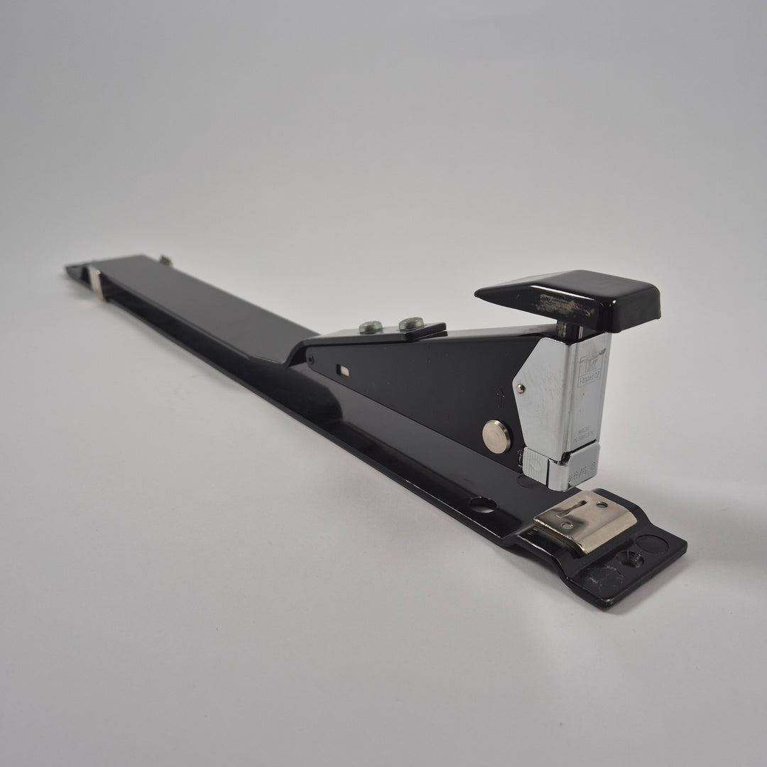 Rapid 12 svart retro långhäftare metall