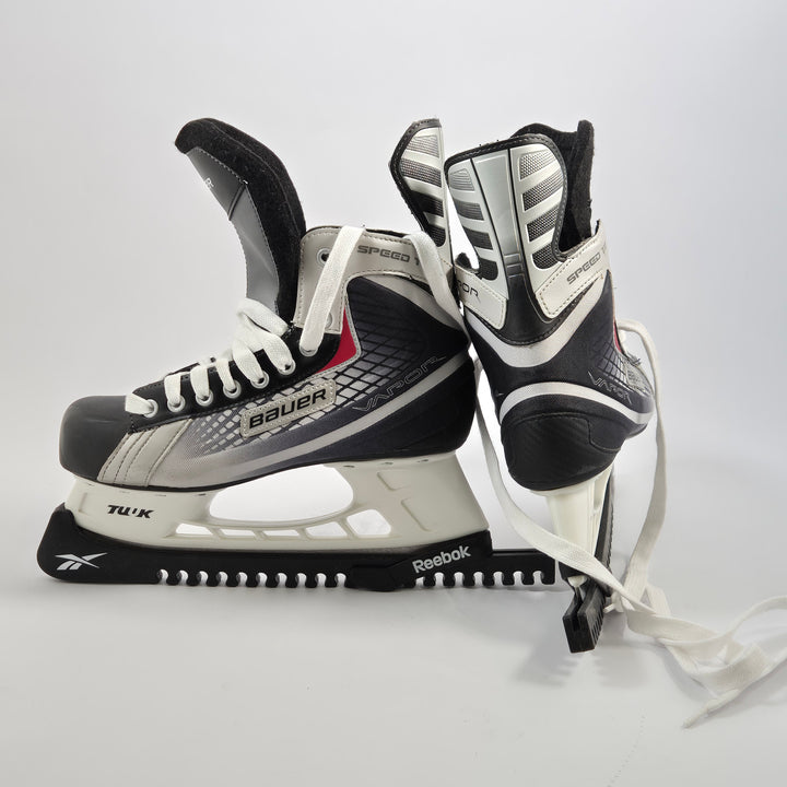 Bauer ishockeyskridskor svartvit storlek 8