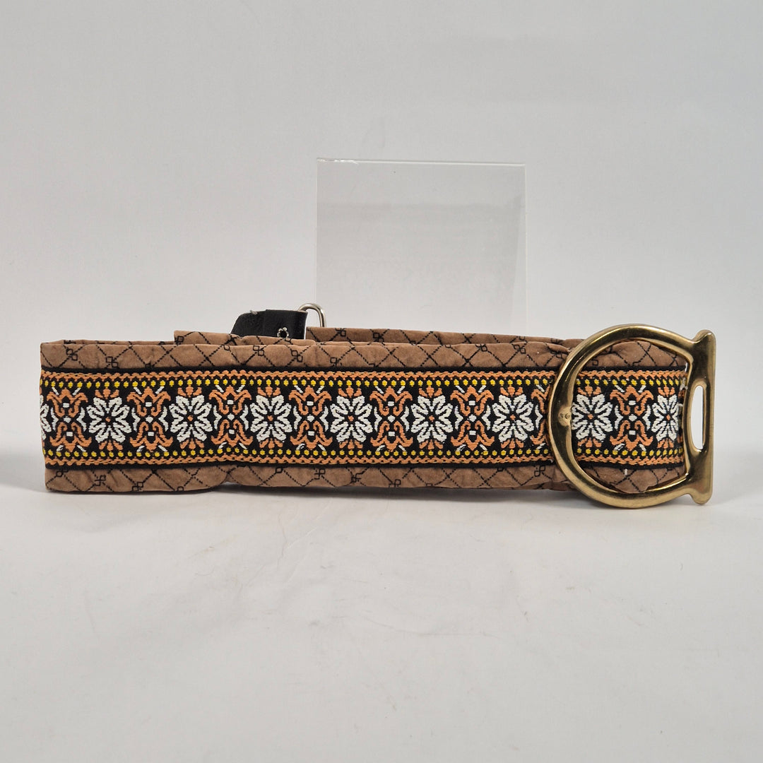 Ortolá retro gitarrband beige blommönster