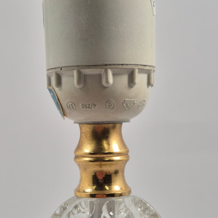 Elegant retro bordslampa med guldfot och glas