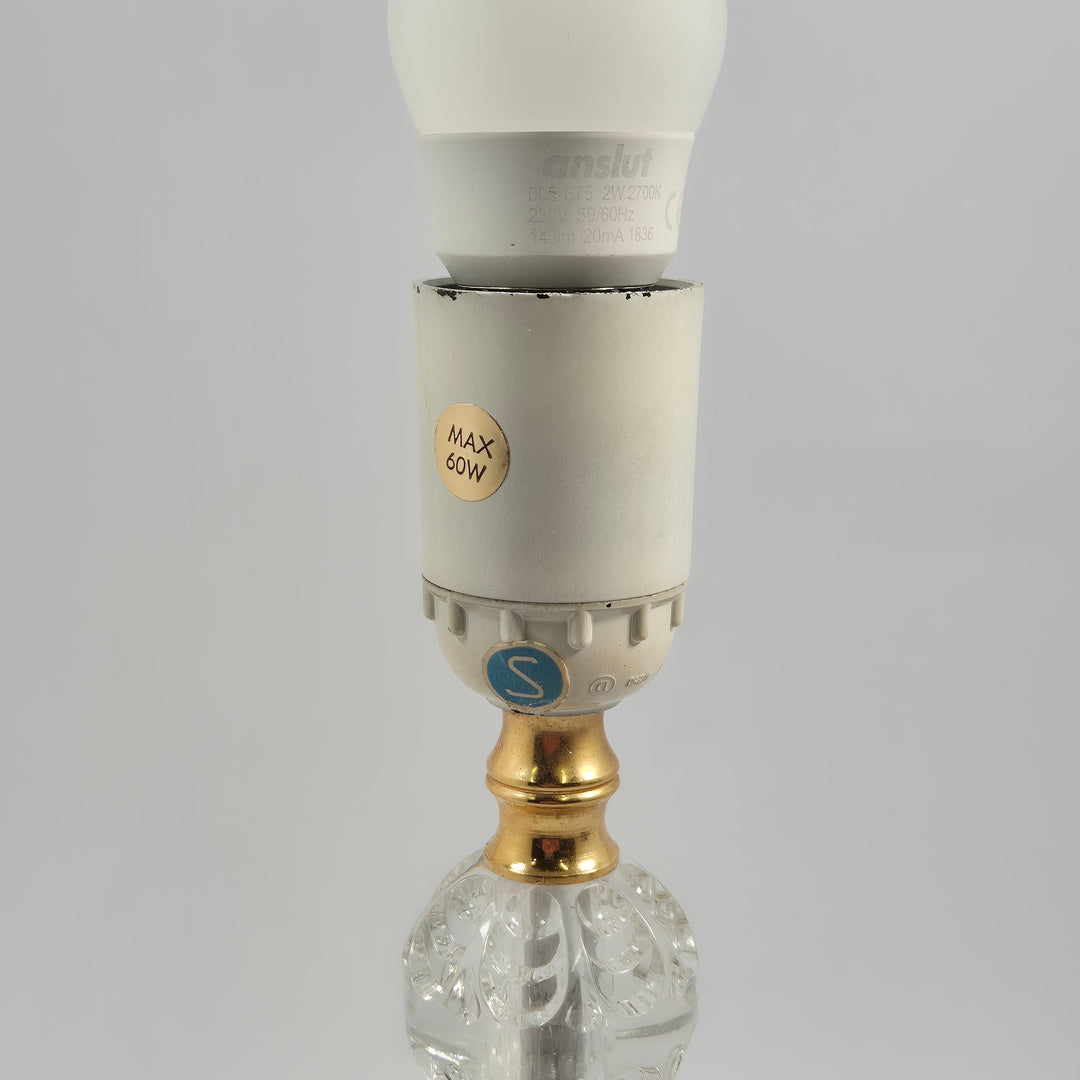 Elegant retro bordslampa med guldfot och glas