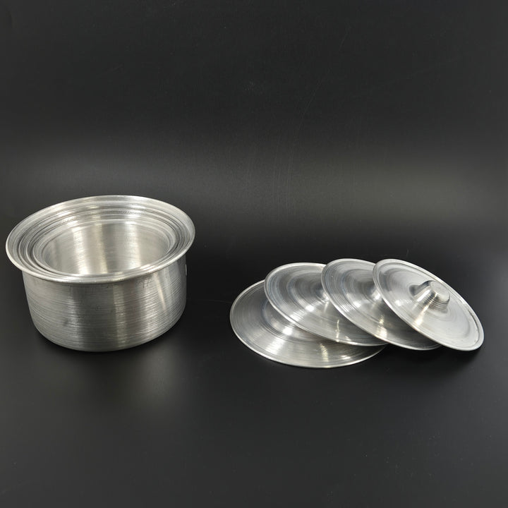 Set med retro aluminiumformar med lock – 5 dela
