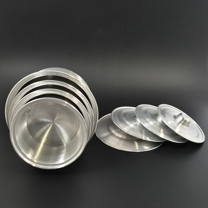 Set med retro aluminiumformar med lock – 5 dela