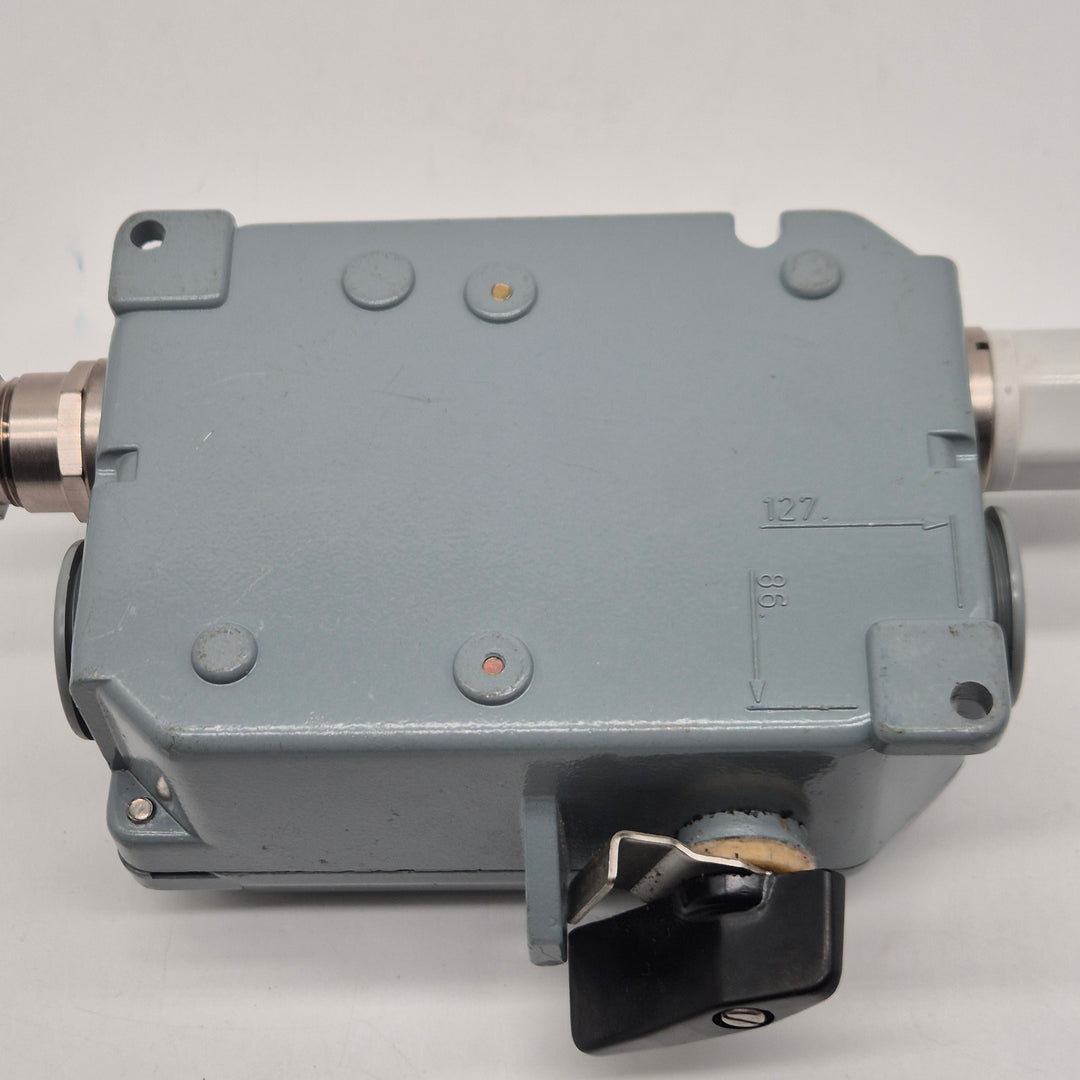 Retro CEWE KSA 25 säkerhetsbrytare metall