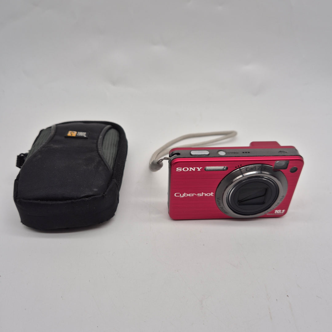 Röd Sony Cyber-shot kompaktkamera retro 10 MP