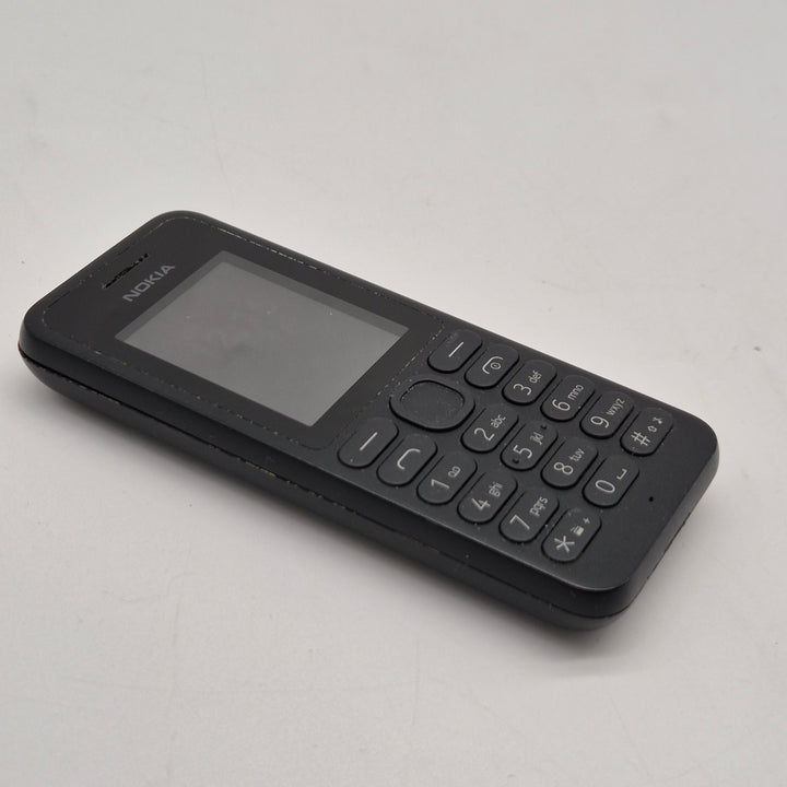 Klassisk Nokia knappmobil i gott begagnat skick