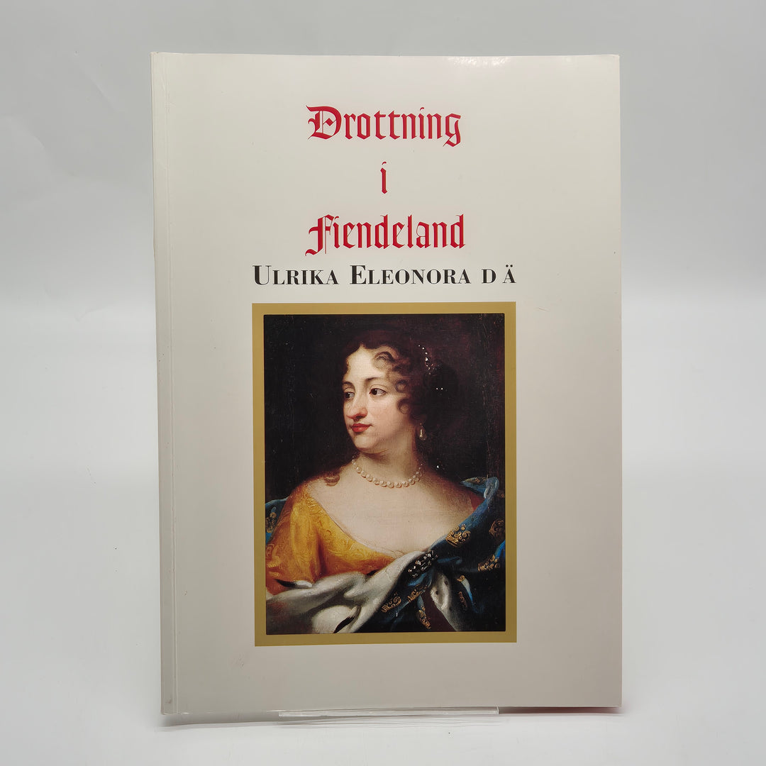 Drottning i fiendeland bok Nationalmuseum vintage