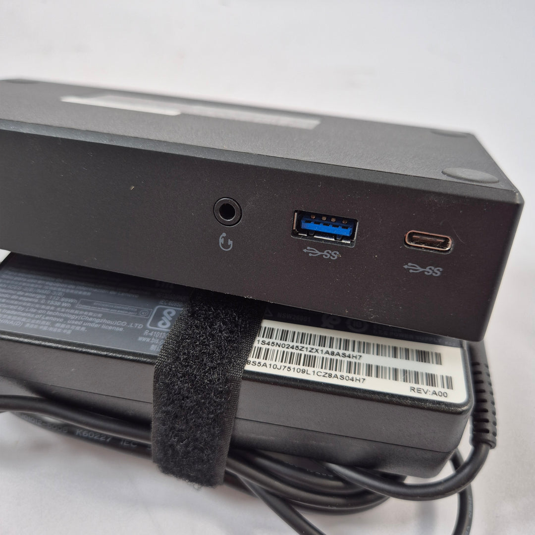 Lenovo ThinkPad dockningsstation med nätadapter svart