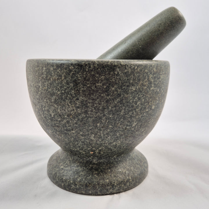 Mörkgrå robust stenmortel i granit - 6kg