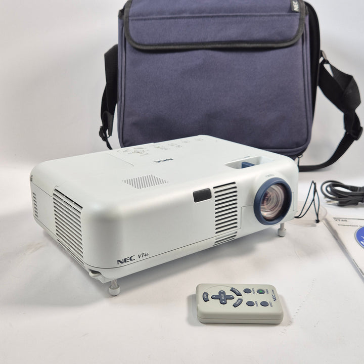 NEC VT46 retro projektor med väska