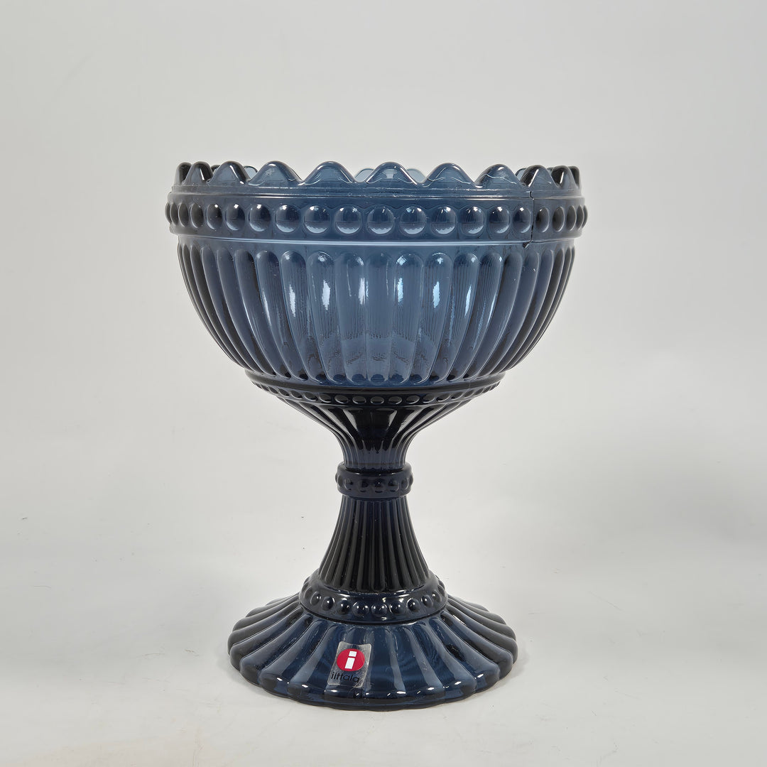 Elegant blå glasskål på fot Iittala