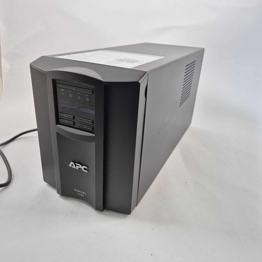APC Smart UPS 1500 kraftfull begagnad