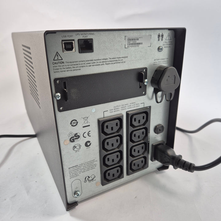 APC Smart UPS 1500 kraftfull begagnad