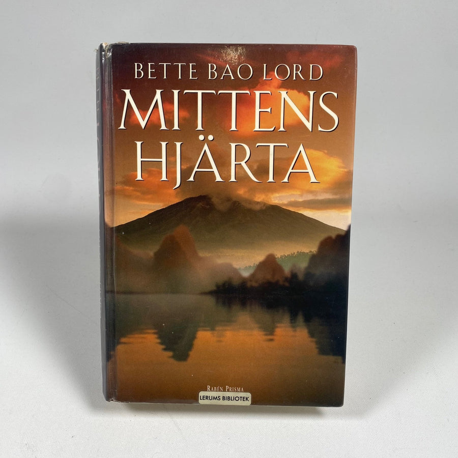 Bette Bao Lord: Mittens Hjärta - Äventyrsroman - Homy Secondhand Online