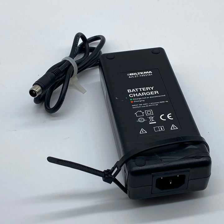 Biltema Batteriladdare i Mycket Gott Skick