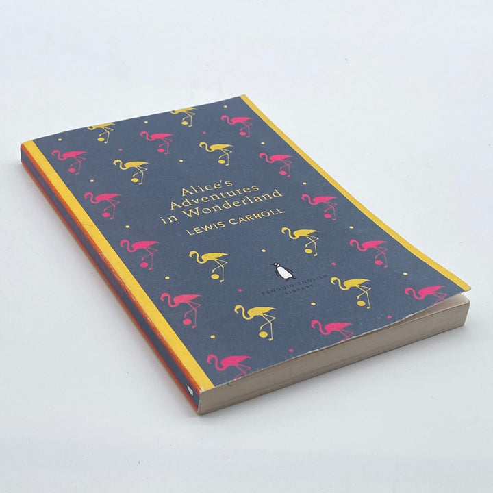 Alice i Underlandet med flamingomotiv Lewis Carroll