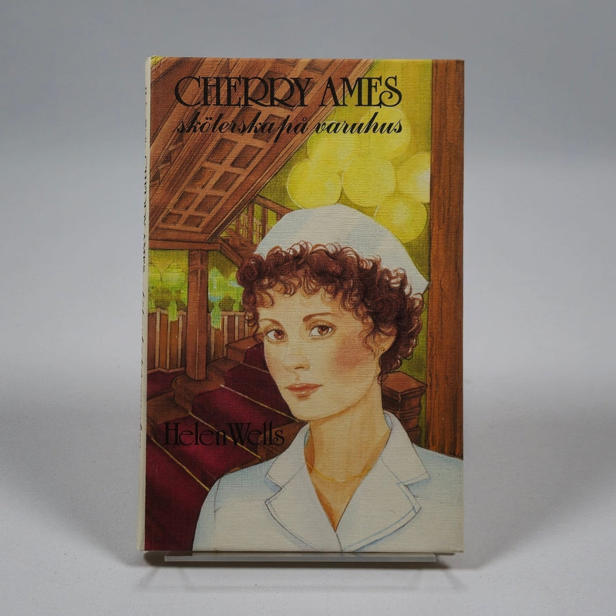 Cherry Ames Sköterska på Varuhus - Helen Wells - Homy Secondhand Online