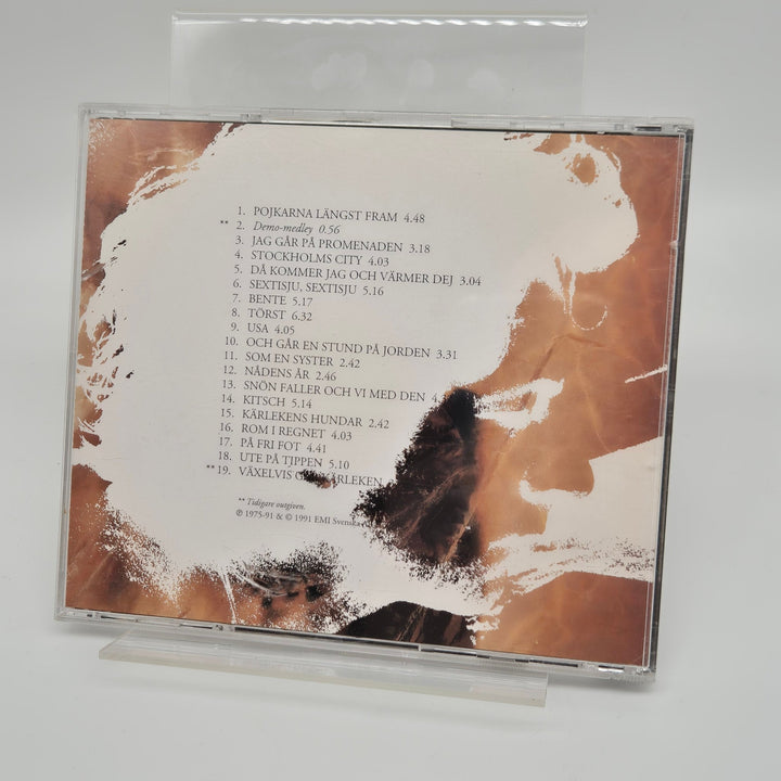 Samling av Ulf Lundell CD - skivor i färg - Homy Secondhand Online