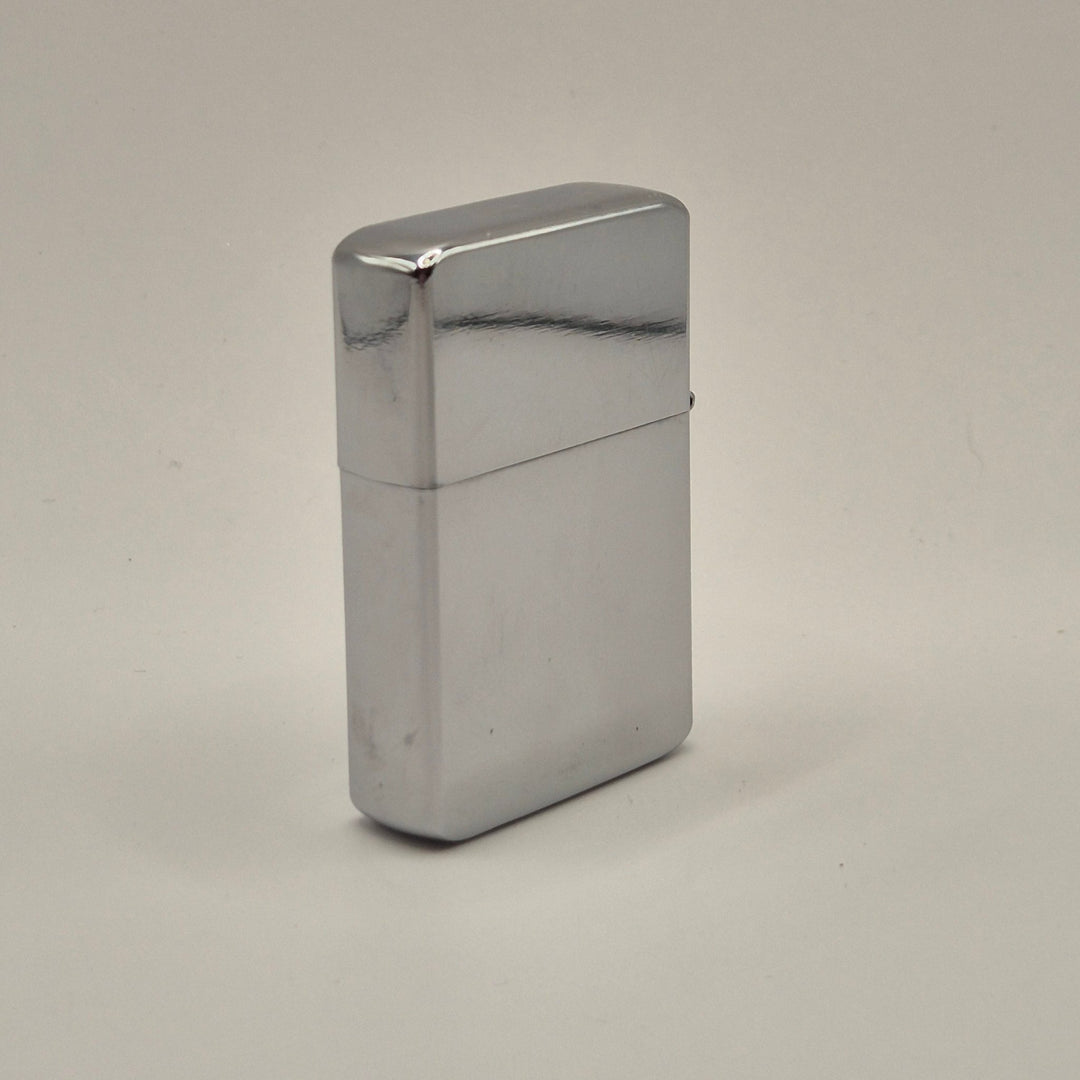 Vintage Silverfärgad Tändare i Metall, Retrostil - Homy Secondhand Online