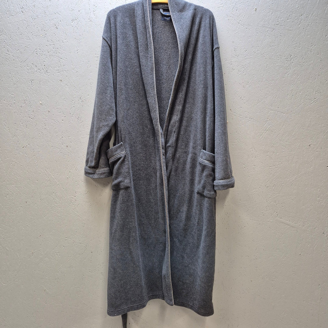 Grå fleece morgonrock för herr – VEZZLA Original (S/M) - Homy Secondhand Online