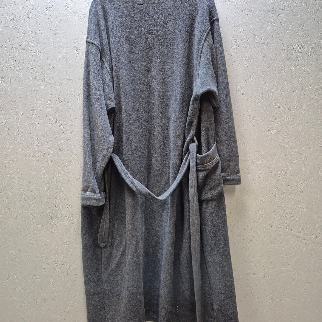 Grå fleece morgonrock för herr – VEZZLA Original (S/M) - Homy Secondhand Online