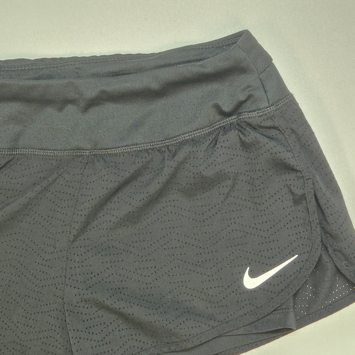 Nike löparshorts för damer svart små mönster - Homy Secondhand Online