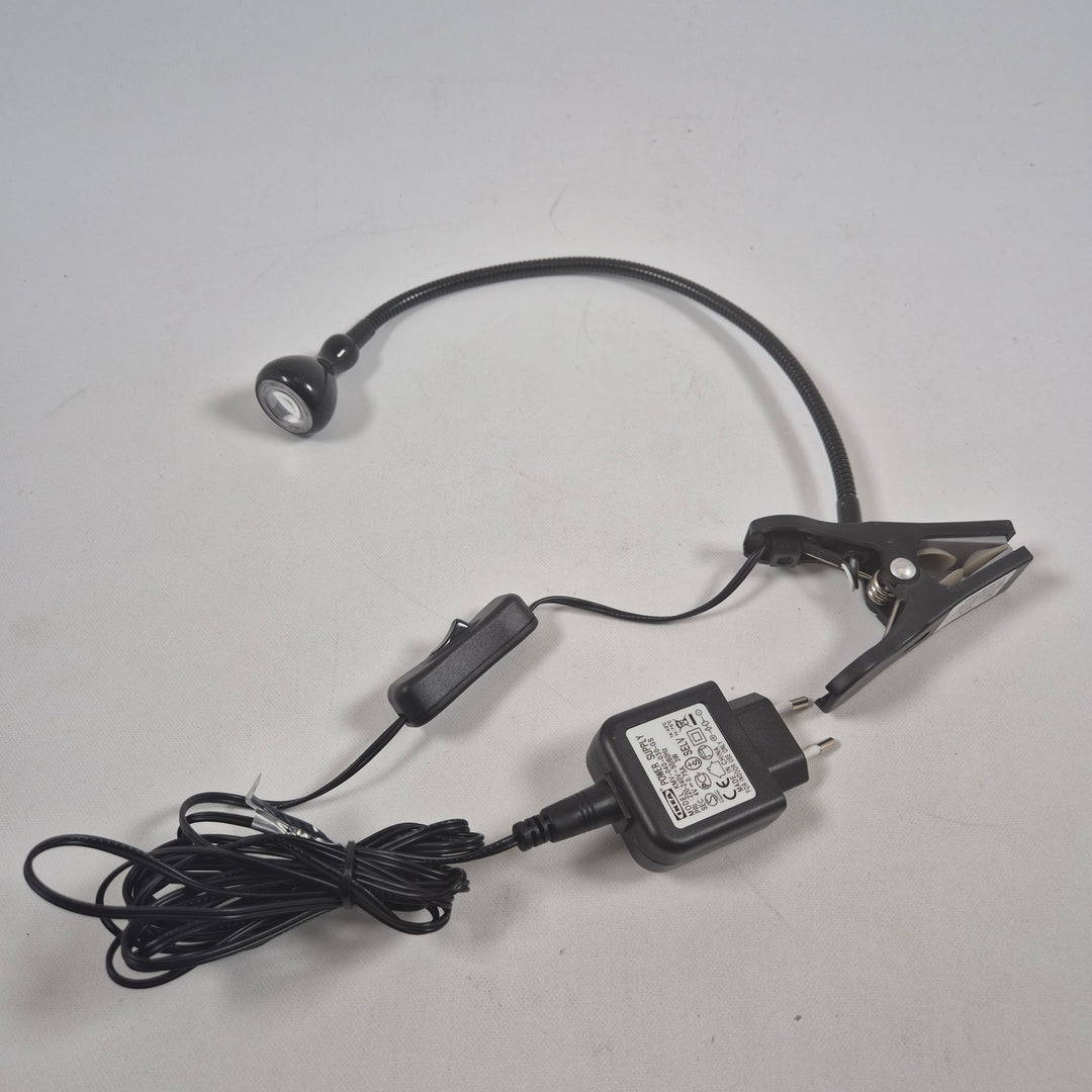 Flexibel bordslampa i metall begagnad
