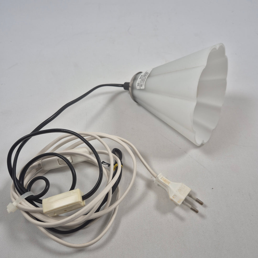 Retro bordslampa i blomformad plastdesign