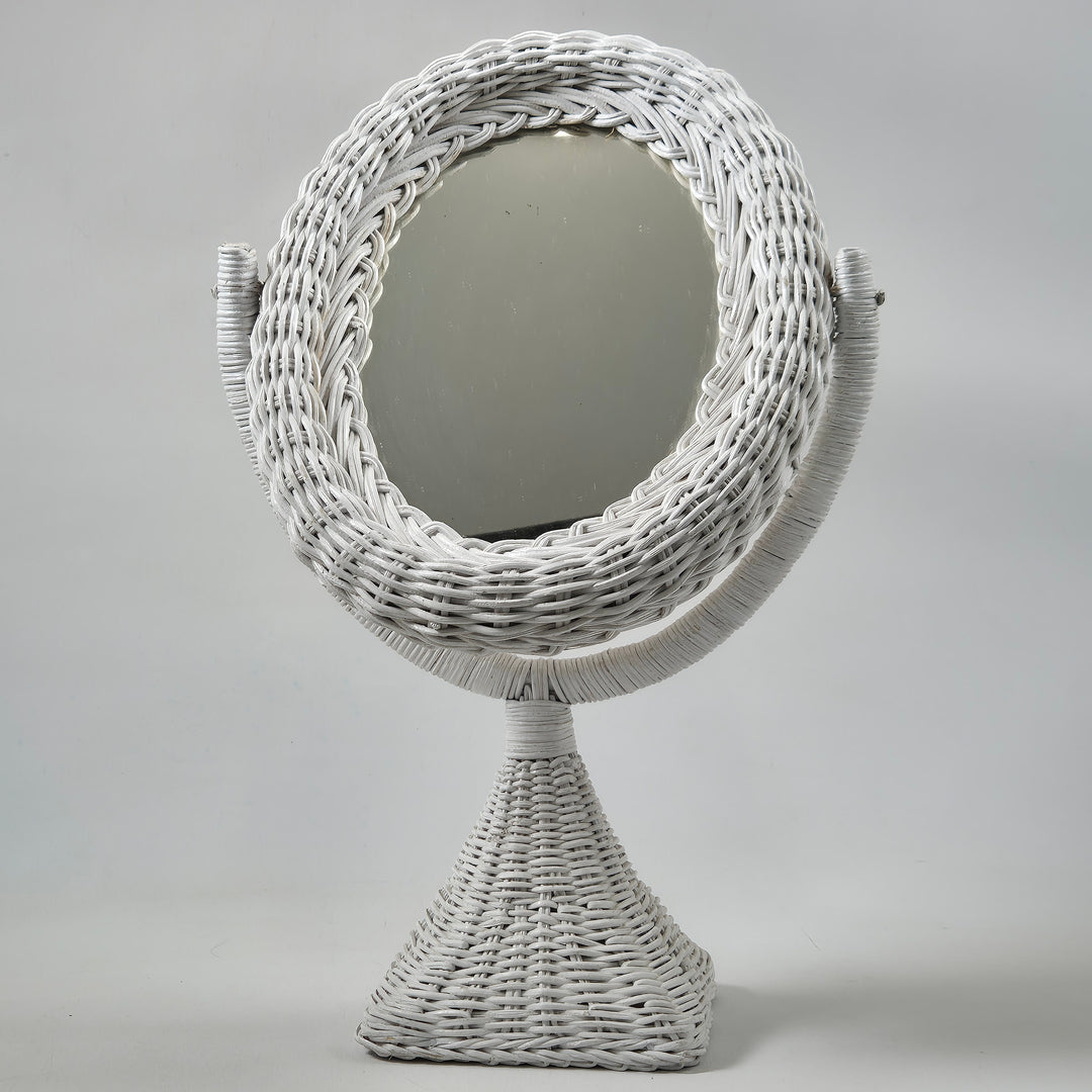 Vit rotting spegel med bohemisk elegans