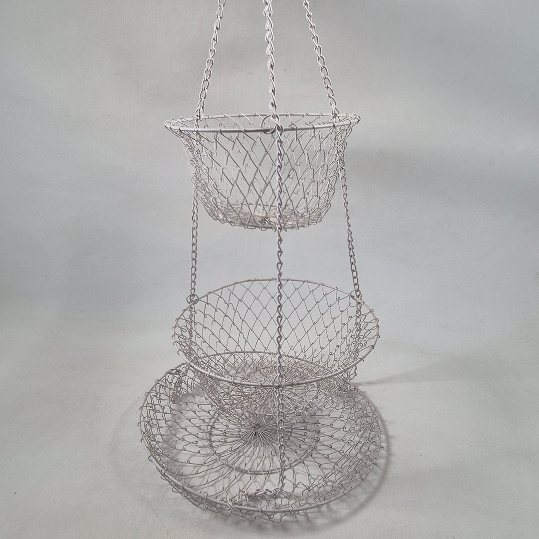 Elegant Tredelat Hängande Fruktfat i Metall