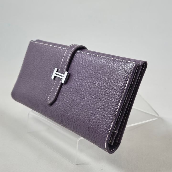 Hermes plånbok i lila läder elegans