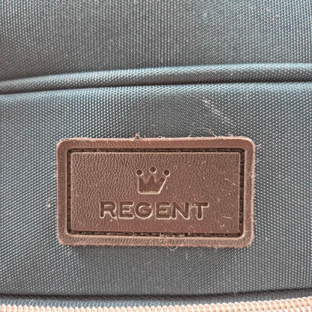 Elegant och praktisk resväska från Regent